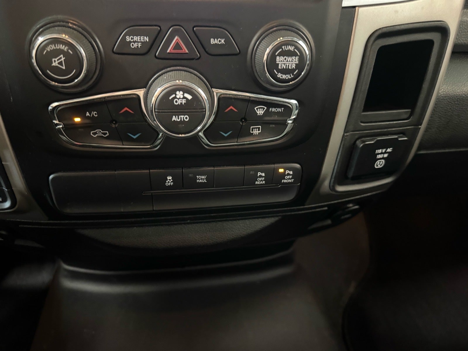 2017 RAM 1500 Big Horn