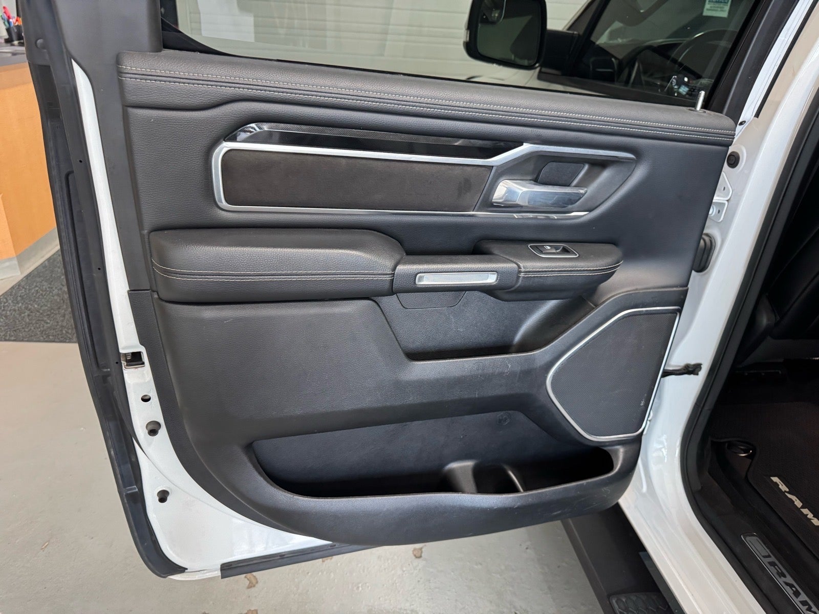 2021 RAM Ram 1500 Pickup Laramie - Photo 14
