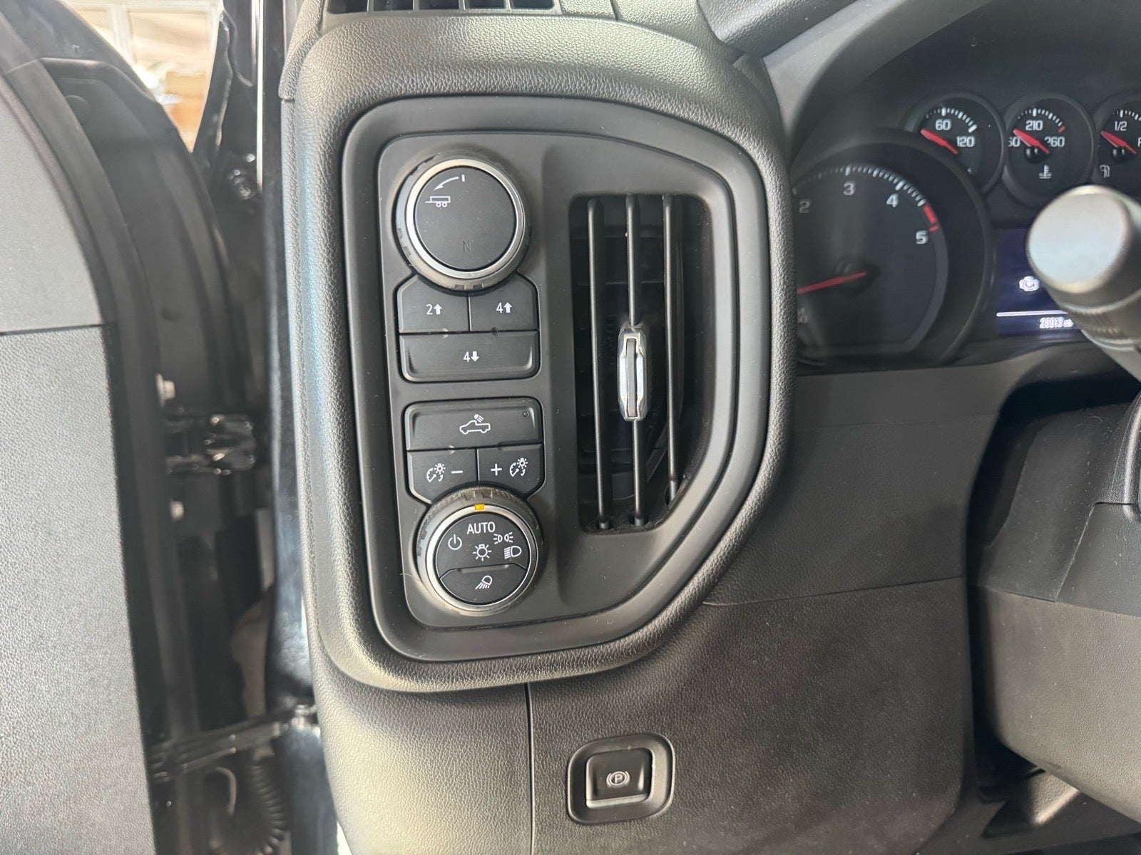 2023 Chevrolet Silverado 2500 HD Custom