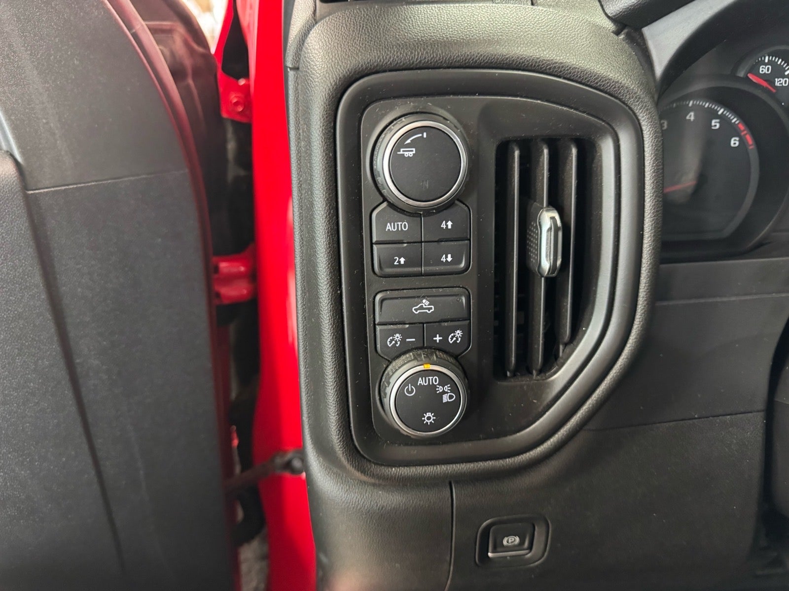 2019 Chevrolet Silverado 1500 Custom Trail Boss