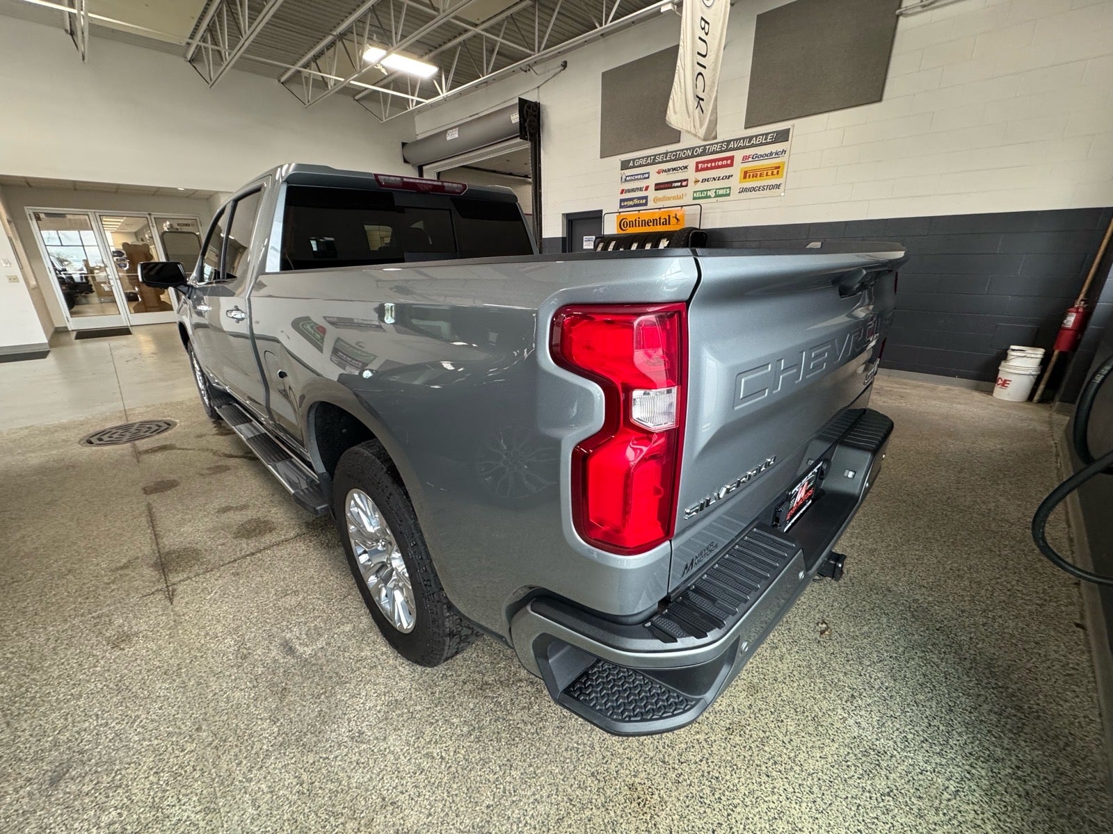 2024 Chevrolet Silverado 1500 High Country