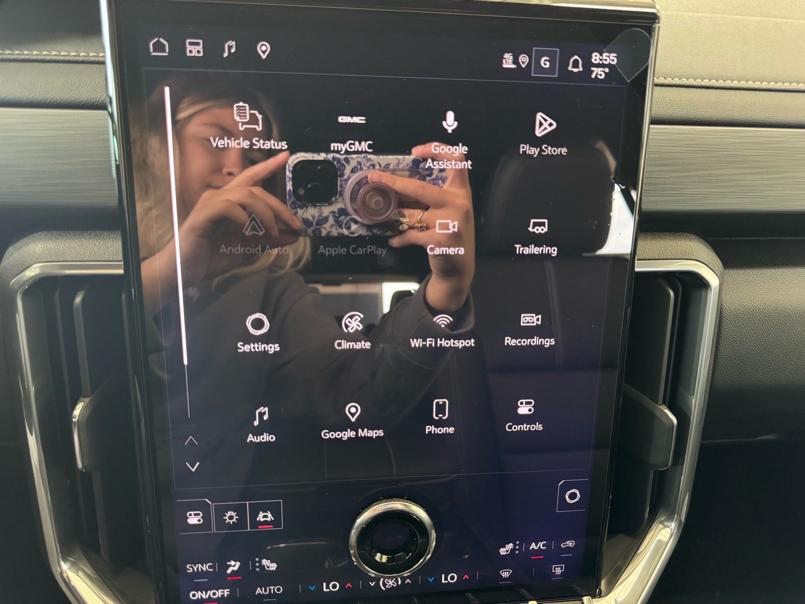 2027 GMC Acadia Elevation