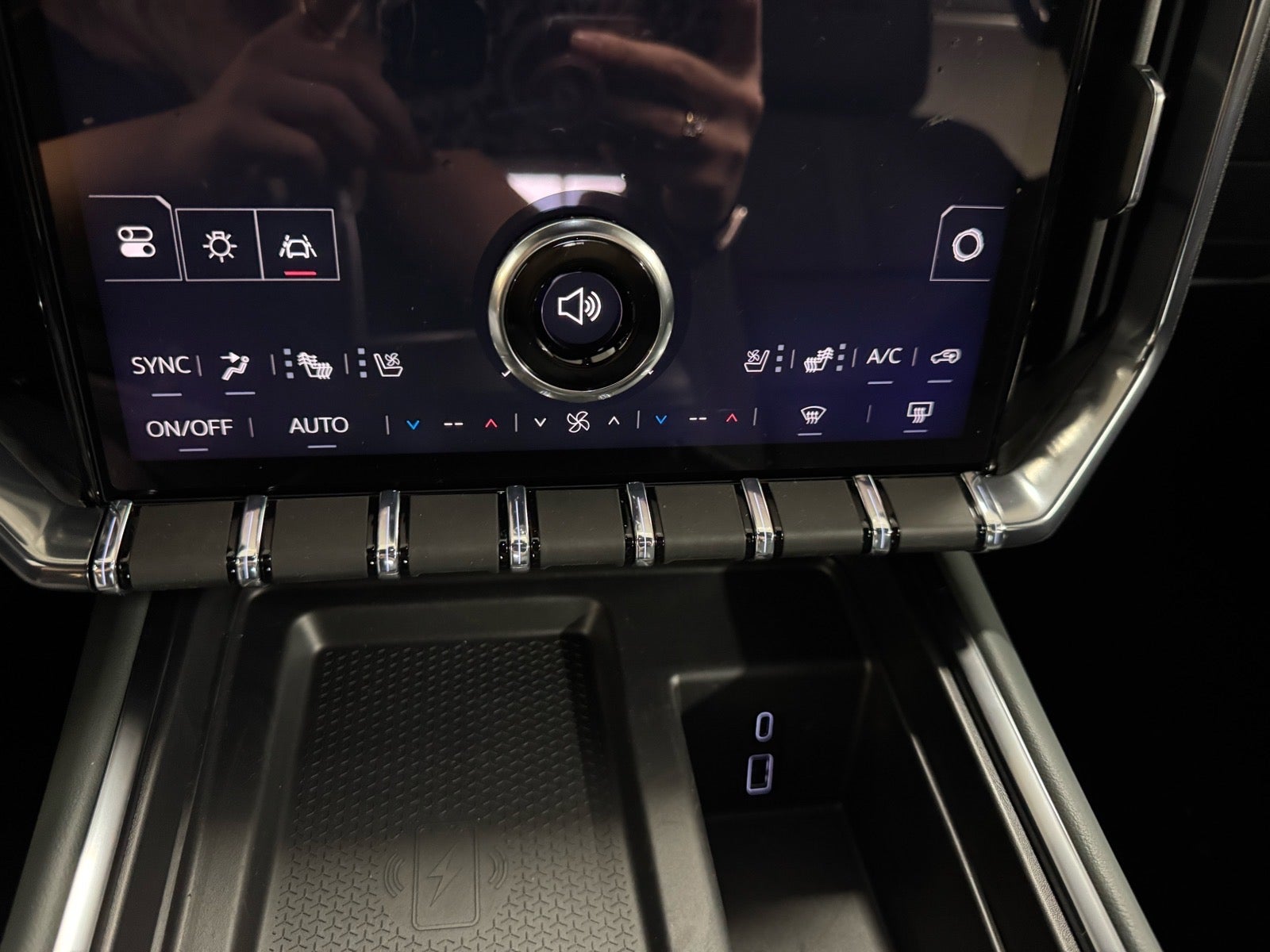 2027 GMC Acadia AT4