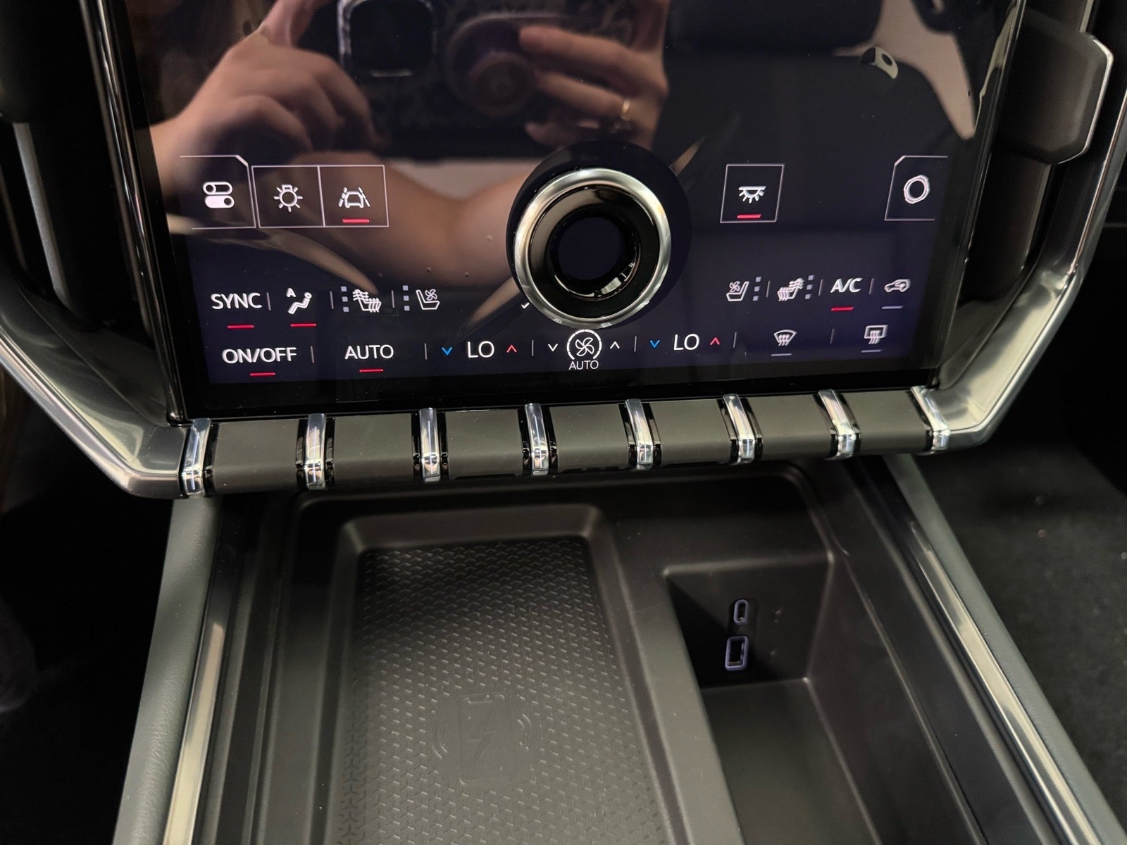 2027 GMC Acadia AT4
