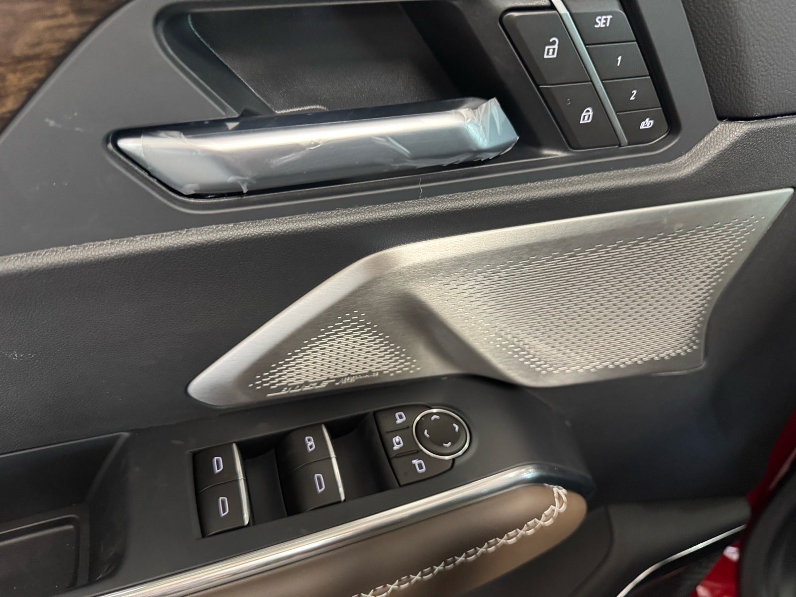 2027 GMC Acadia Denali Ultimate