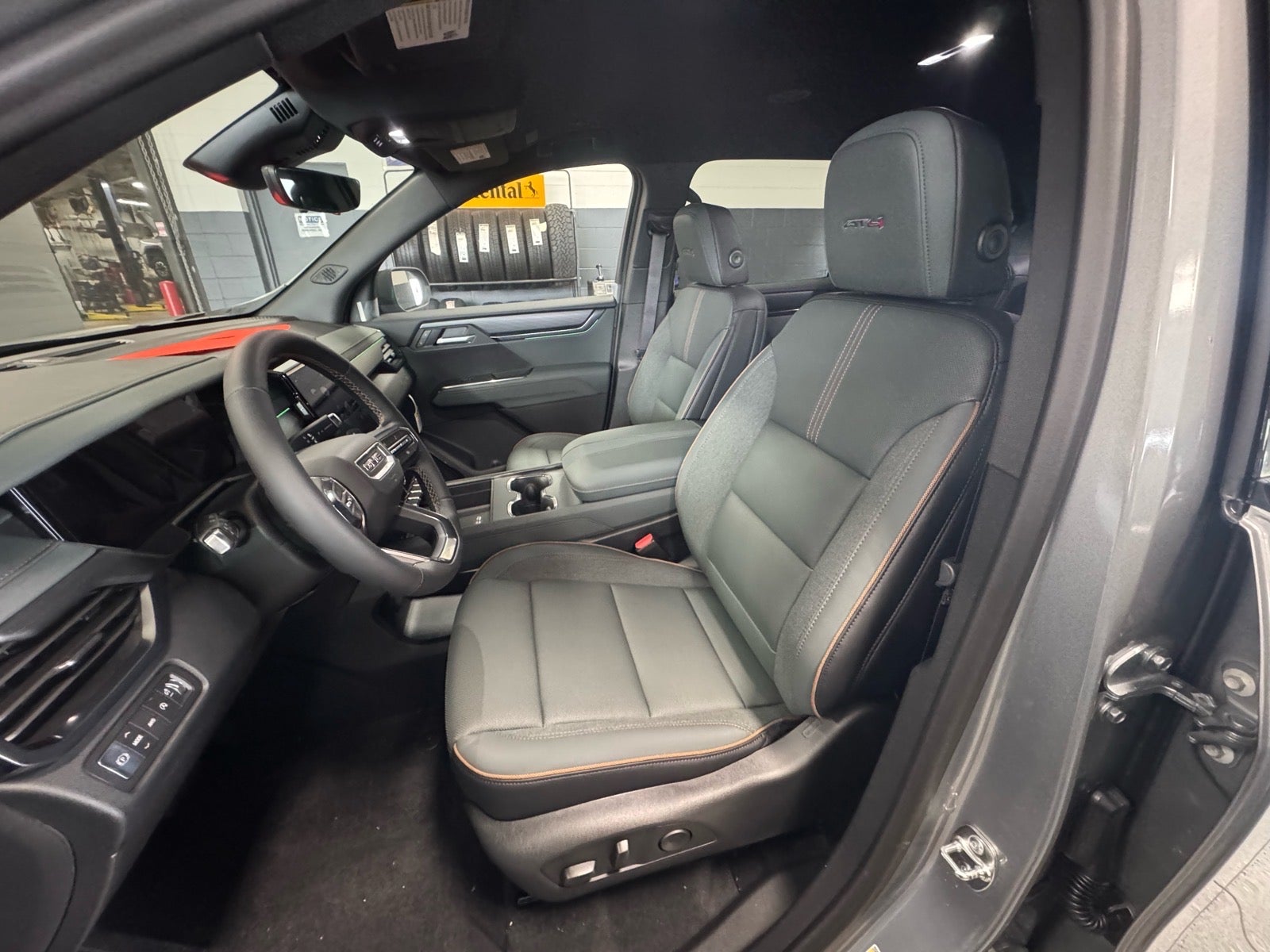 2026 GMC Acadia AT4