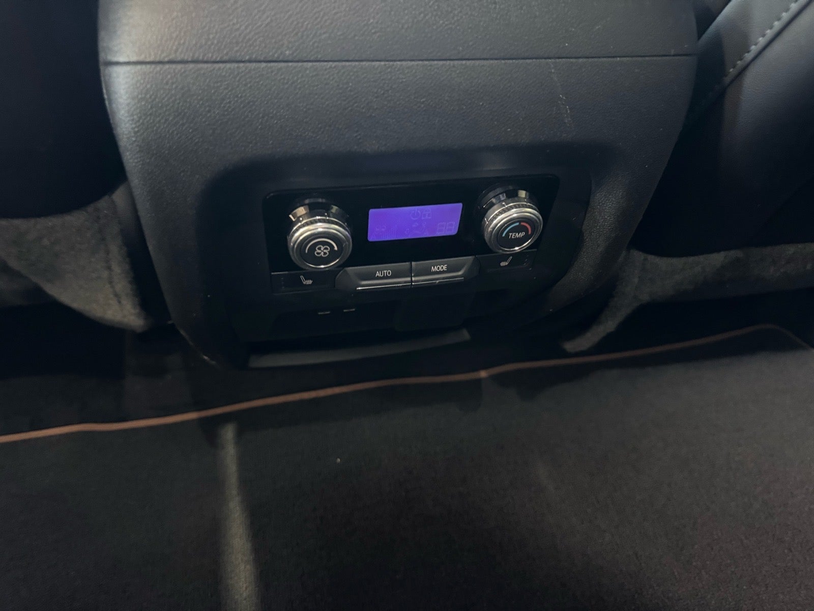 2024 GMC Acadia AT4
