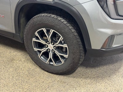 2024 GMC Acadia AT4