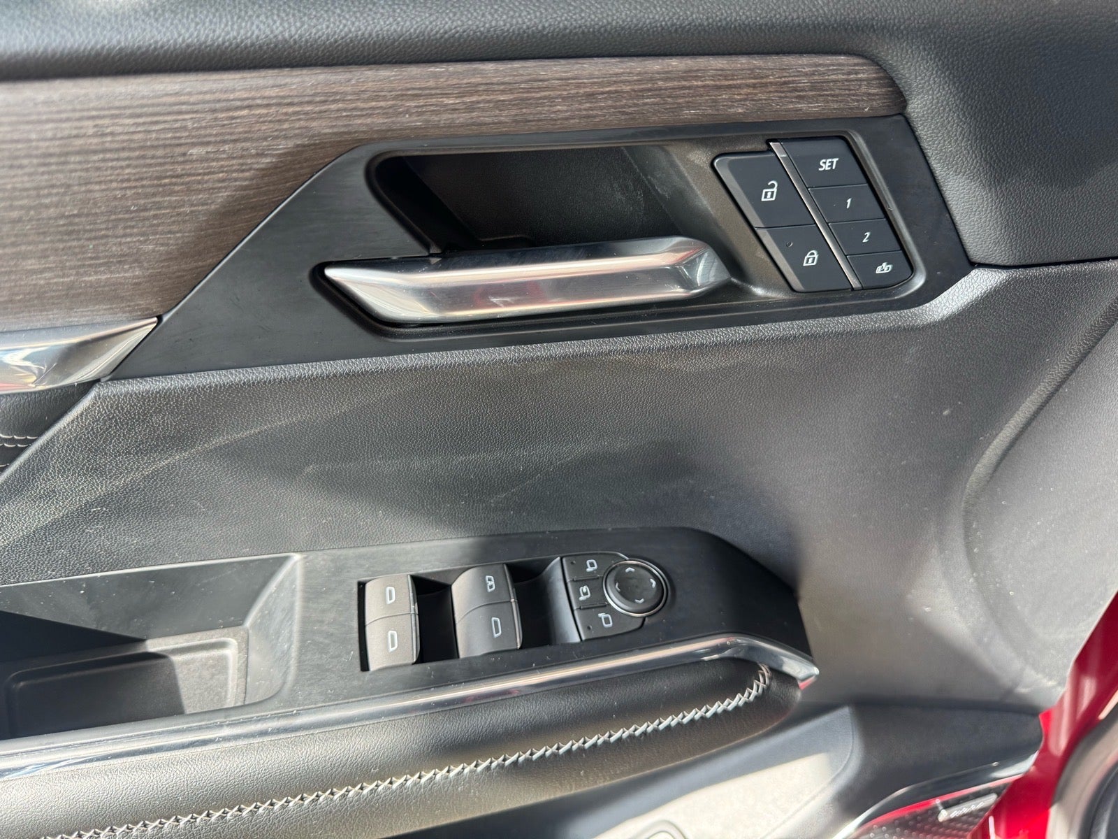 2024 GMC Acadia Denali