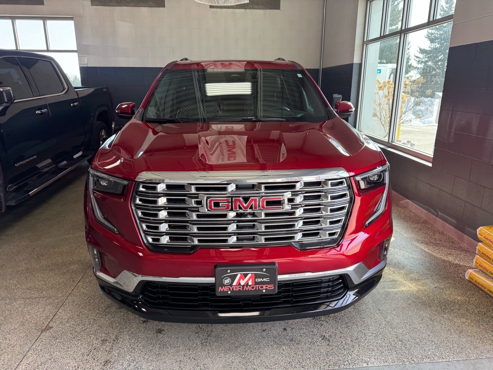 2024 GMC Acadia Denali