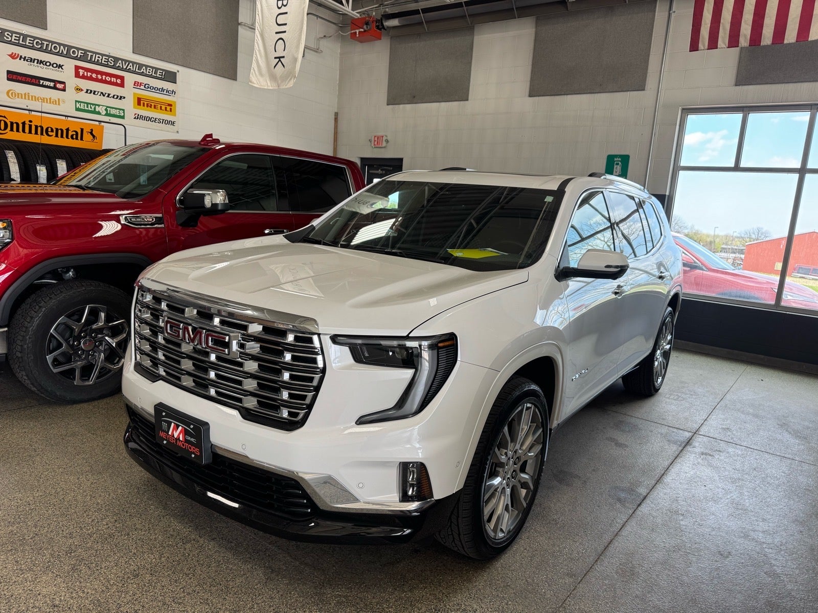 2025 GMC Acadia Denali AWD's photo