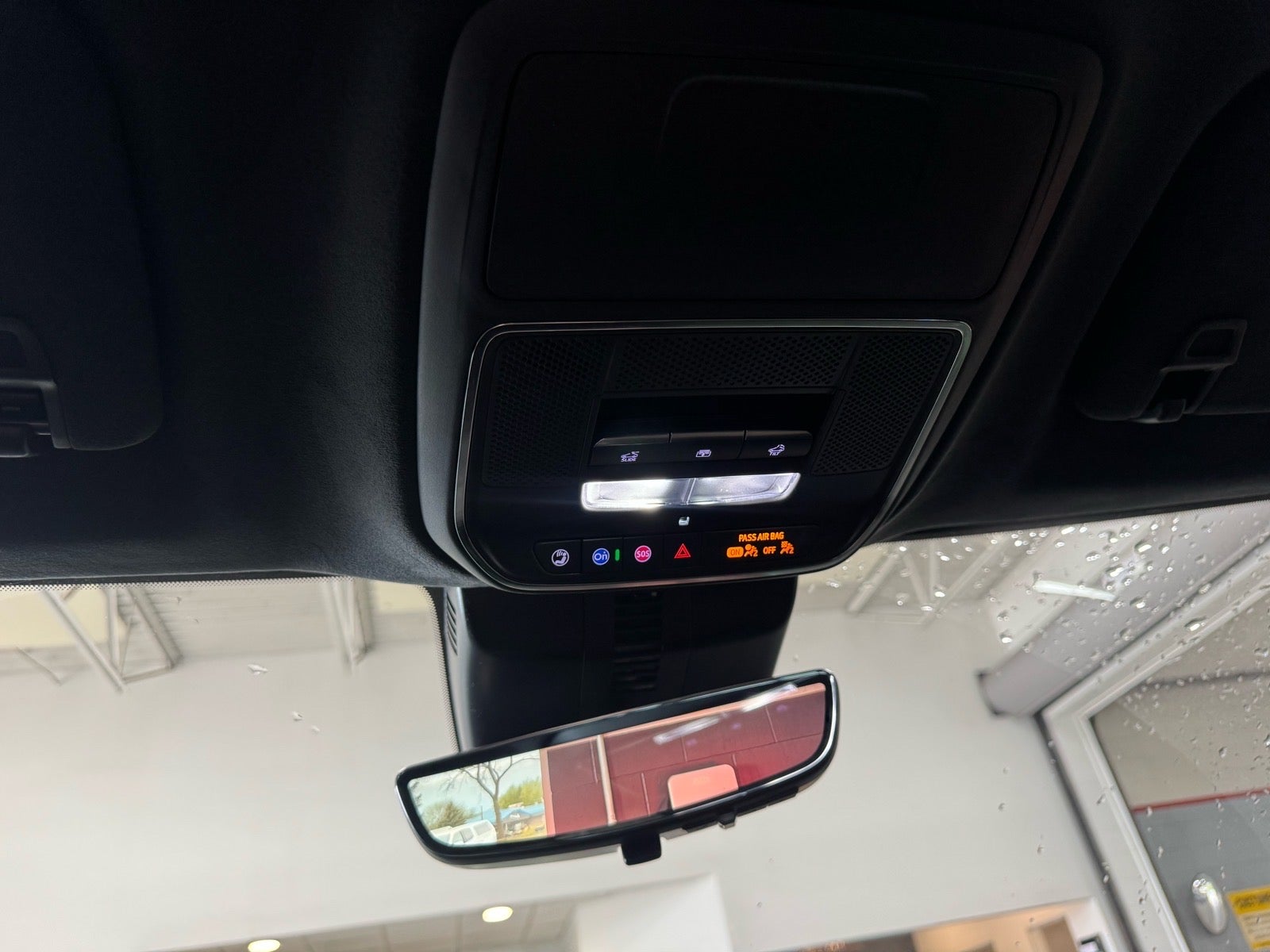 2026 GMC Acadia Denali Ultimate - Photo 24