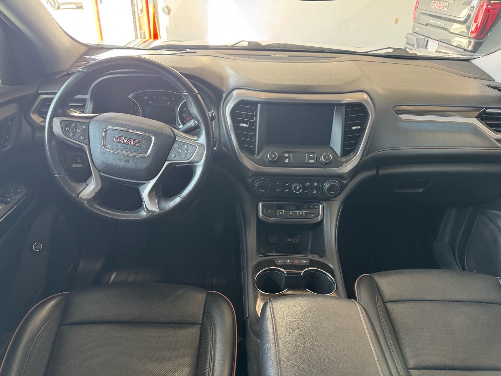 2021 GMC Acadia AT4