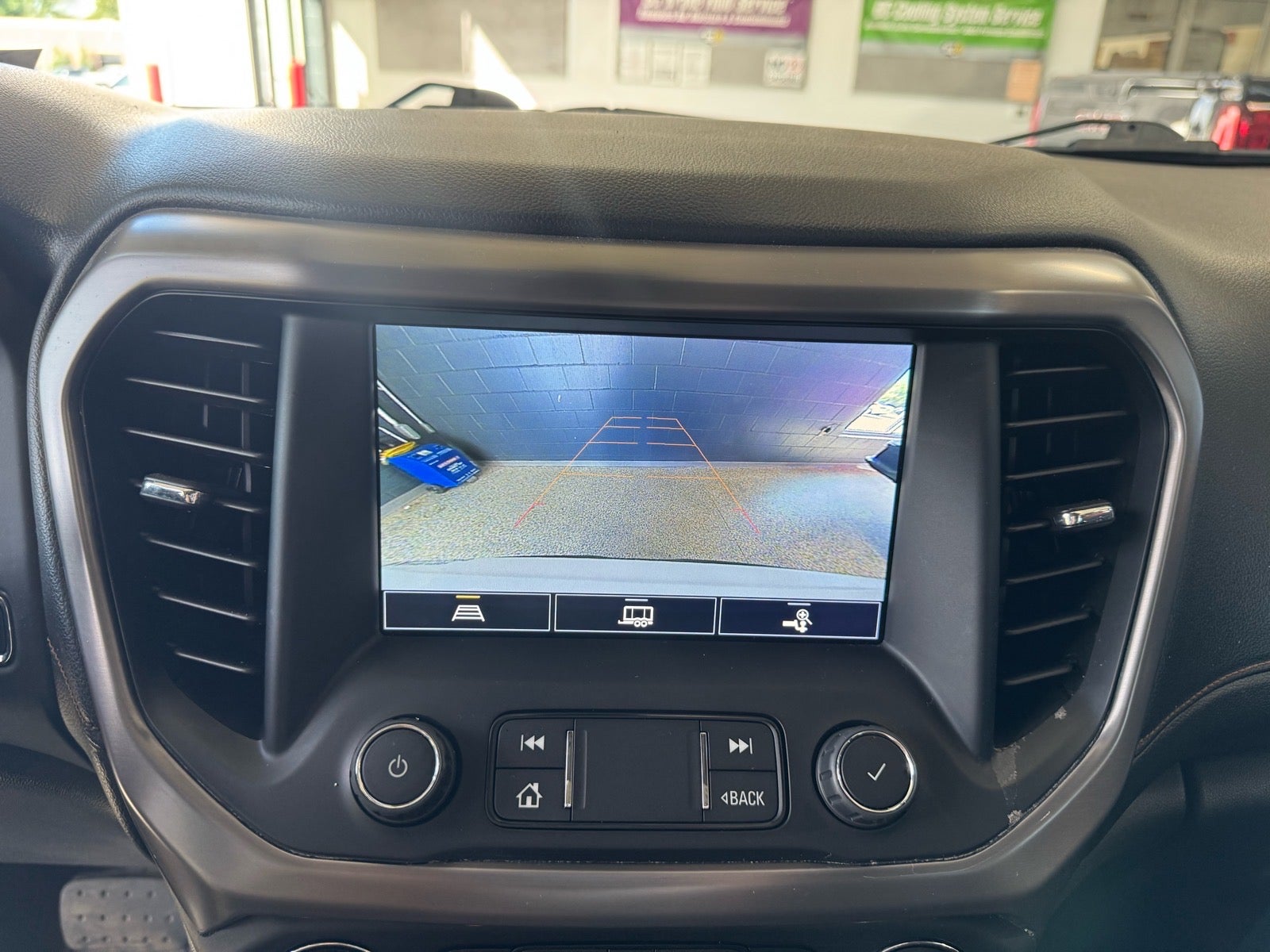 2021 GMC Acadia AT4