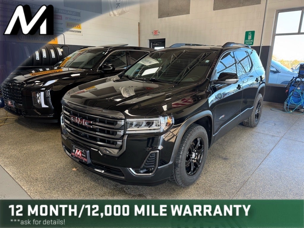2023 GMC Acadia AT4