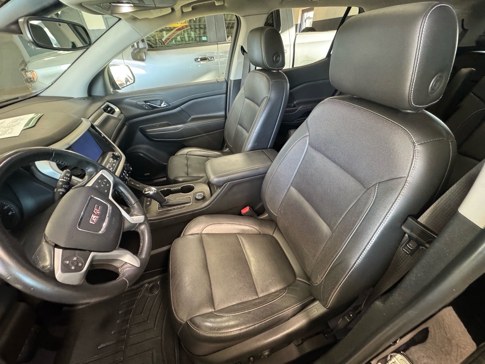 2019 GMC Acadia SLT