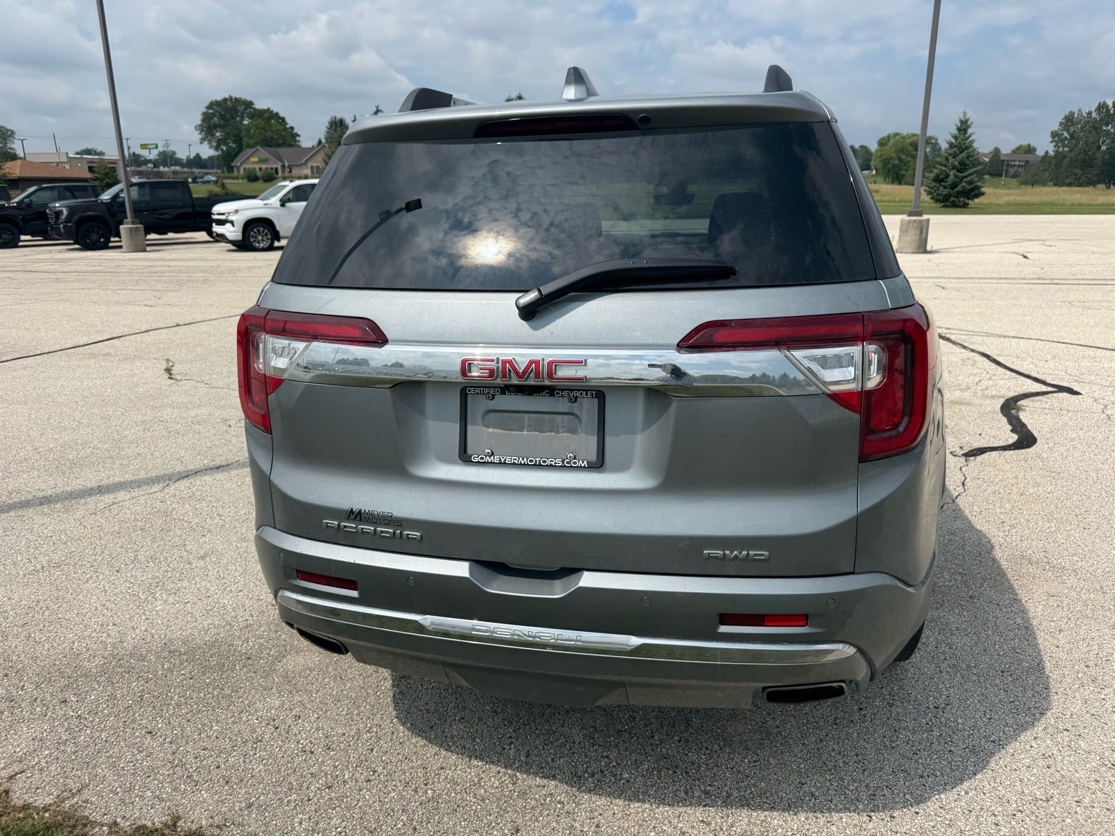 2023 GMC Acadia Denali