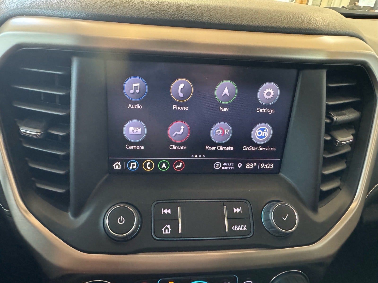 2023 GMC Acadia Denali