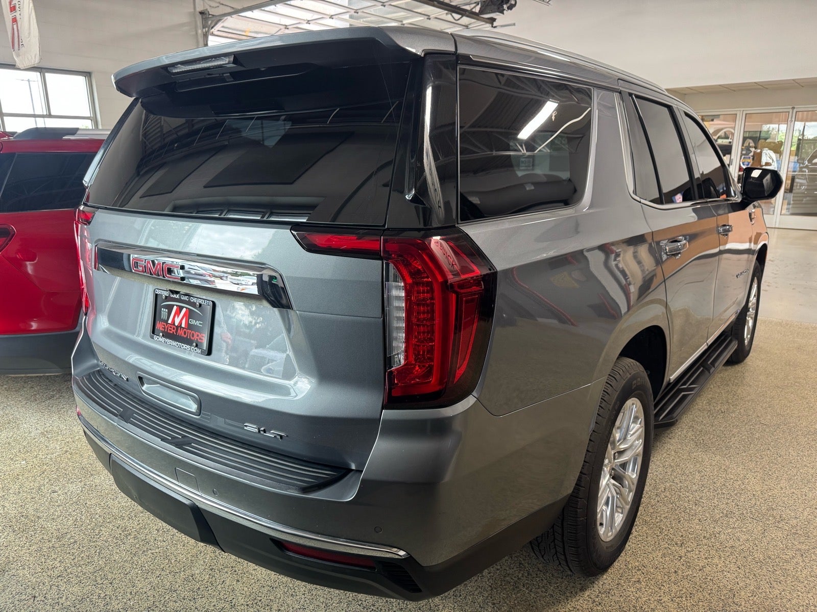 2022 GMC Yukon SLT