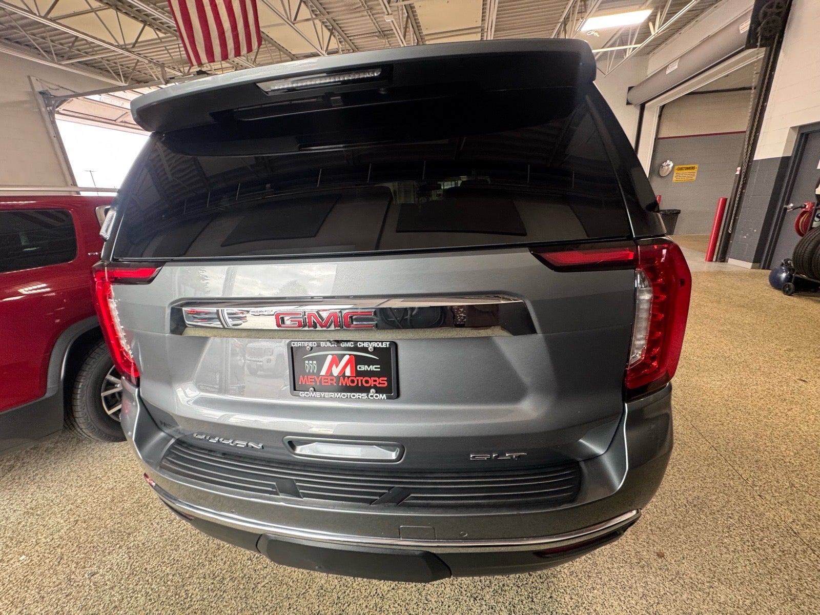 2022 GMC Yukon SLT