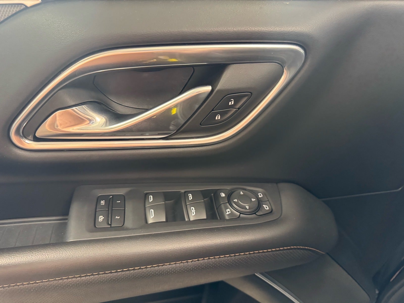 2023 GMC Yukon AT4