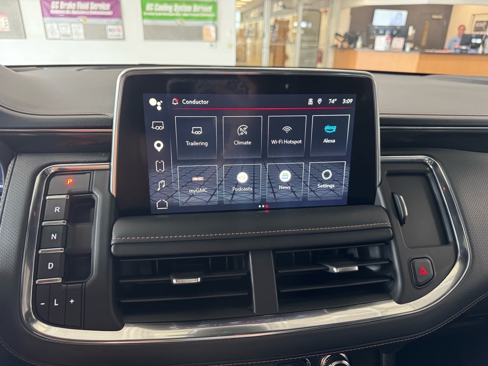 2023 GMC Yukon AT4
