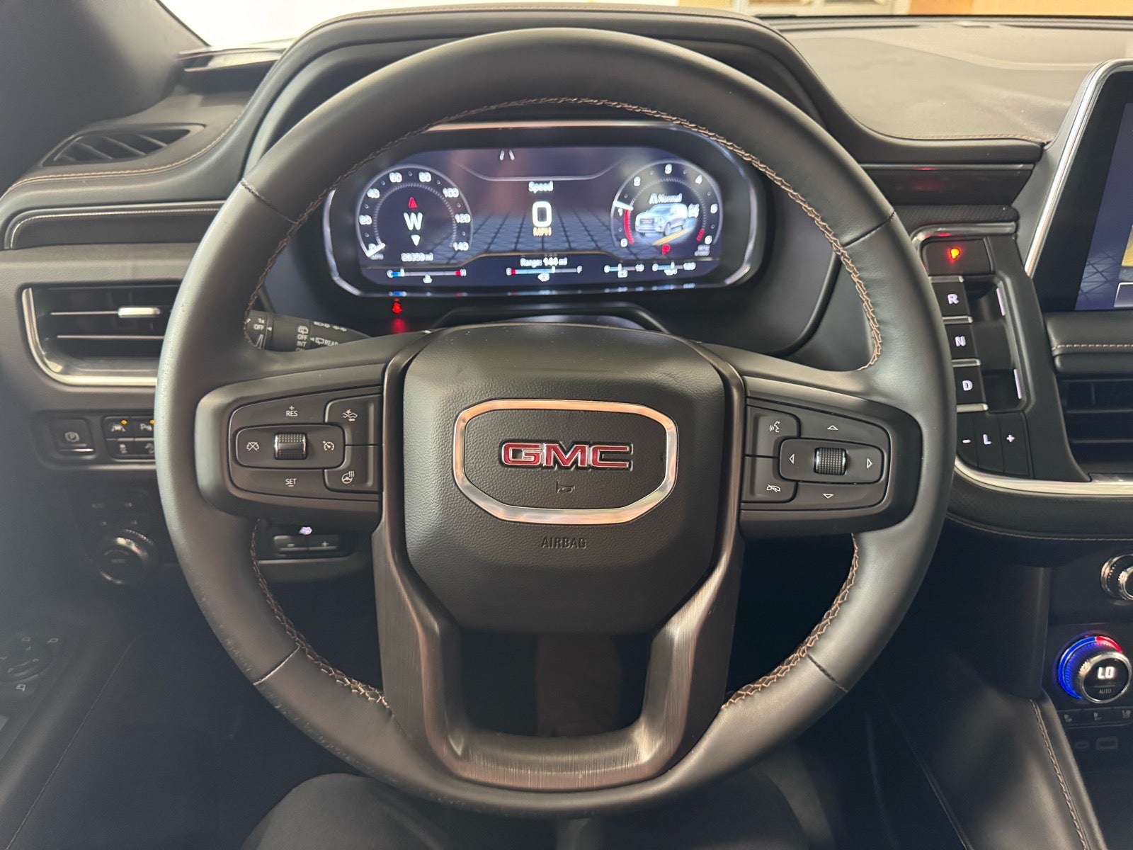 2023 GMC Yukon AT4