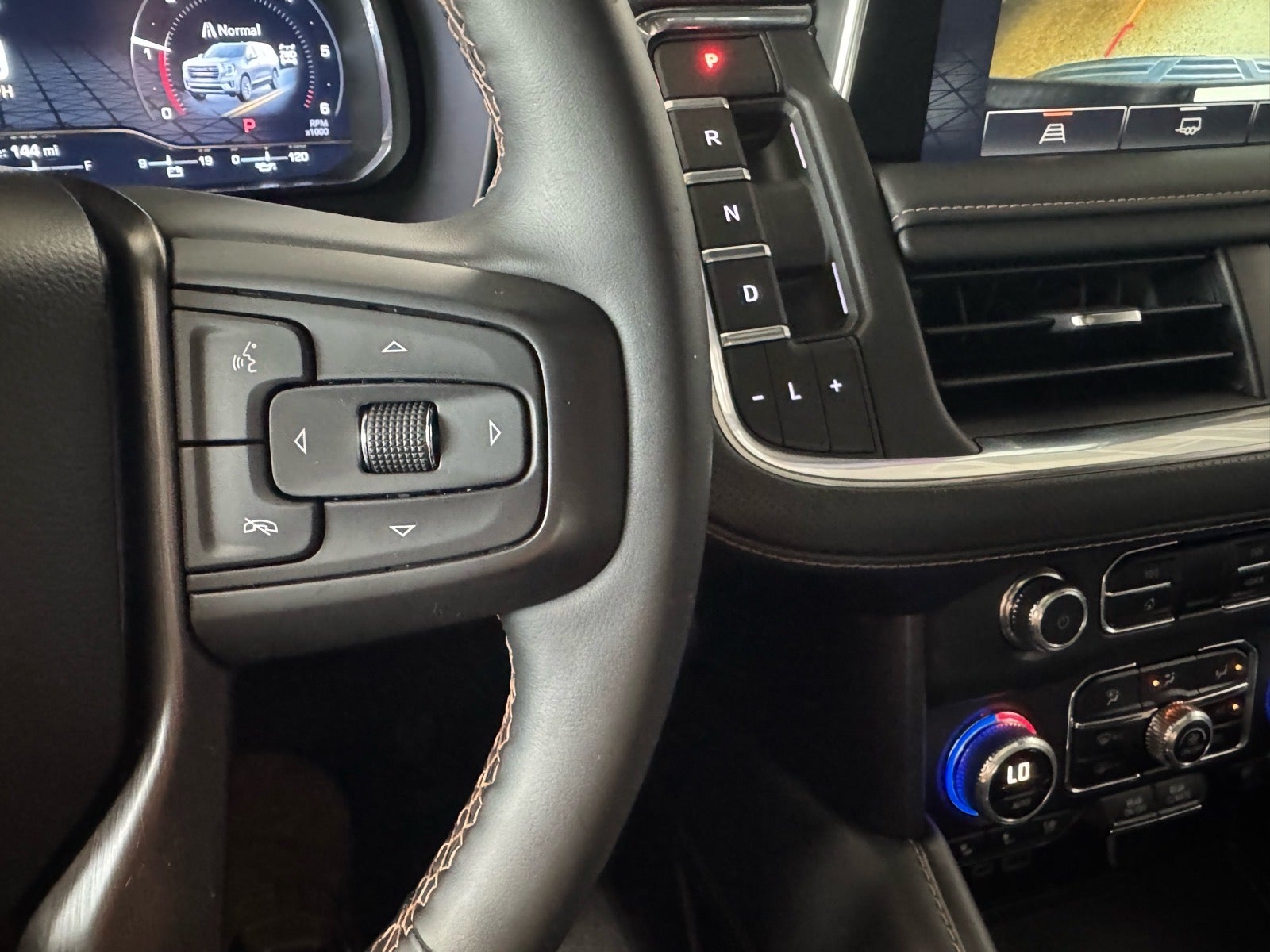 2023 GMC Yukon AT4