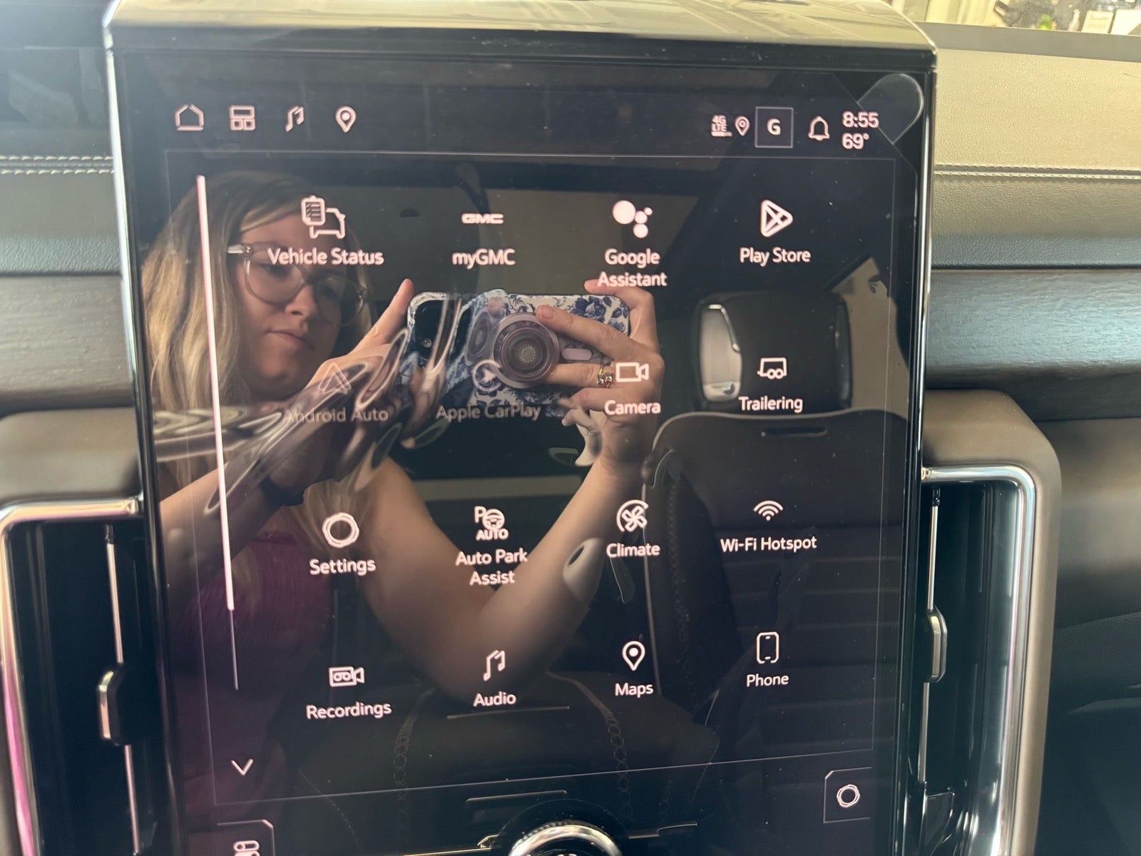 2026 GMC Yukon Denali Ultimate - Photo 25