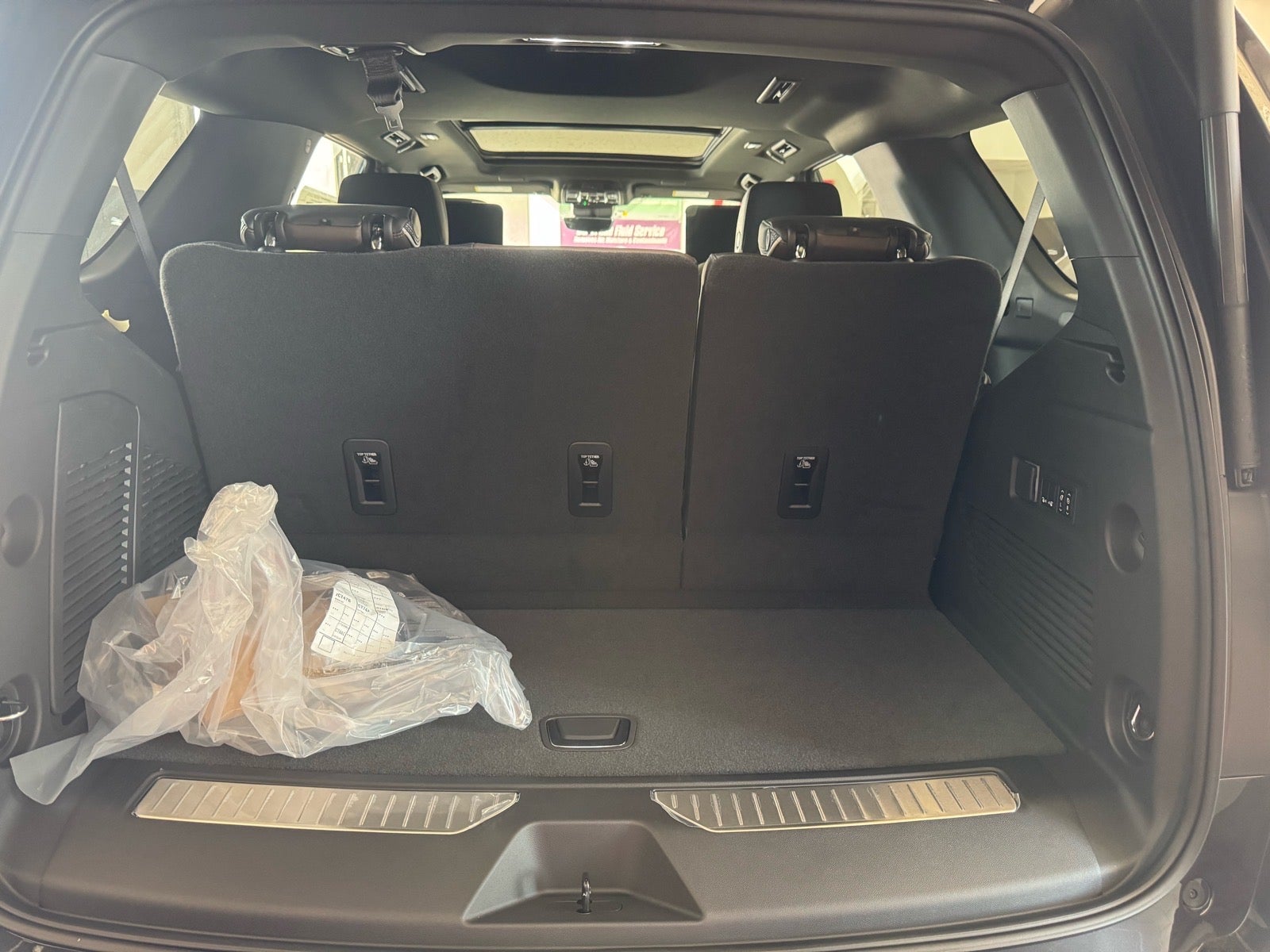 2026 GMC Yukon Denali Ultimate - Photo 8