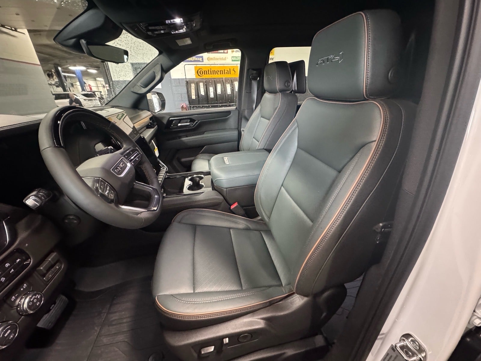 2026 GMC Yukon XL AT4 - Photo 20