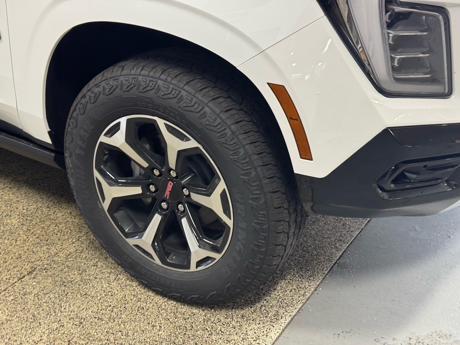 2026 GMC Yukon XL AT4