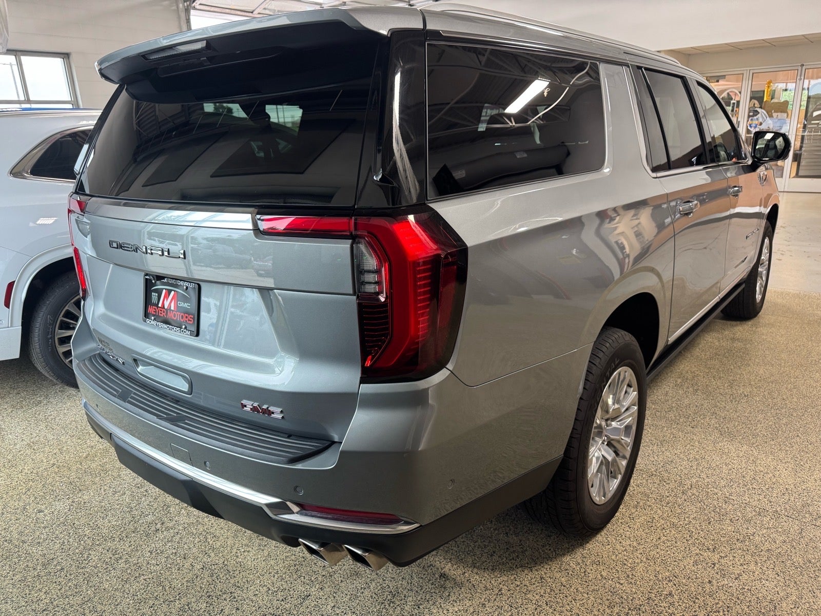 2025 GMC Yukon XL Denali