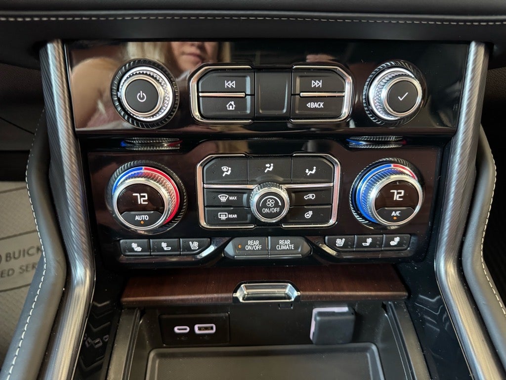 2024 GMC Yukon XL Denali Ultimate