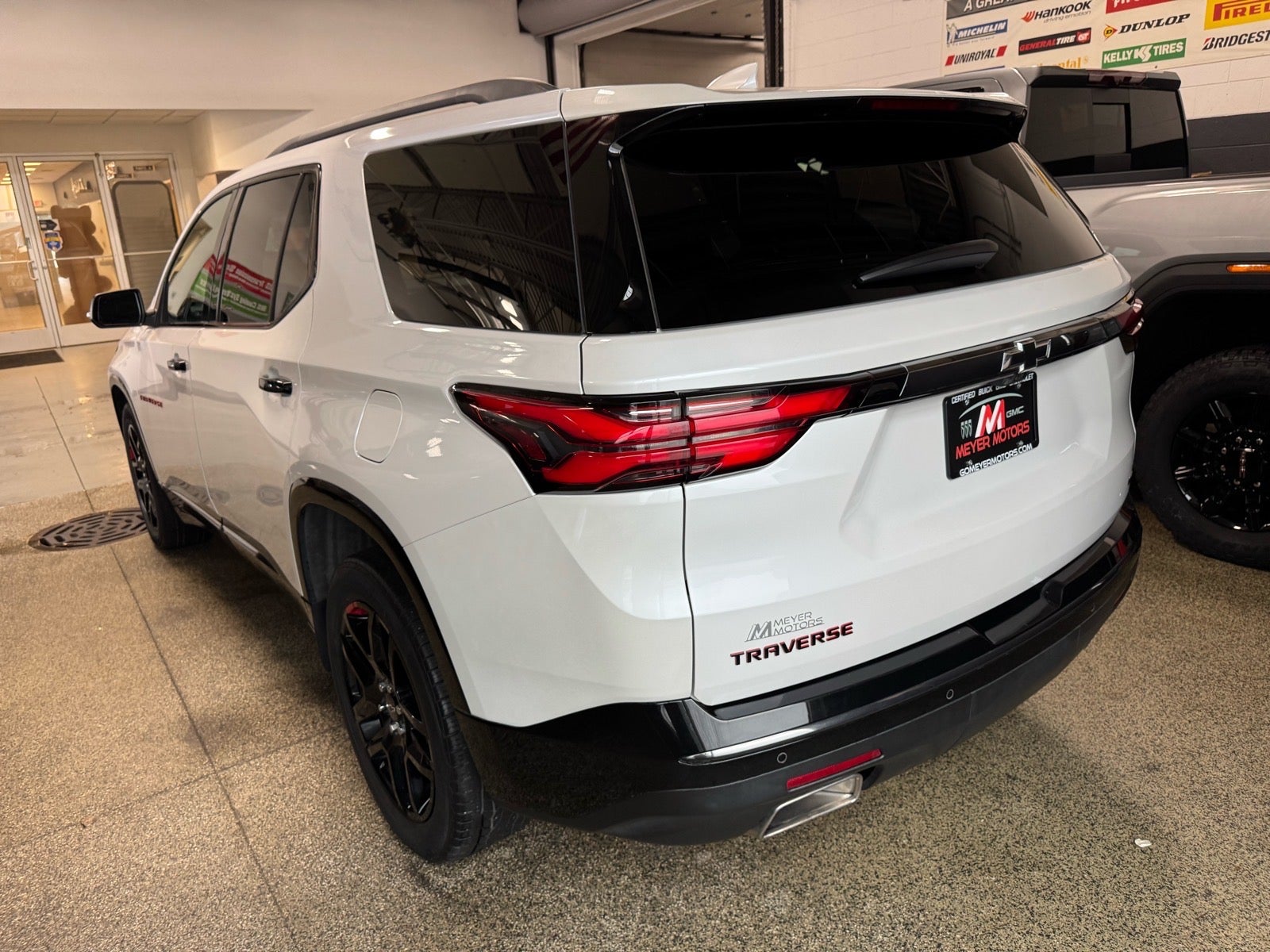 2023 Chevrolet Traverse Premier
