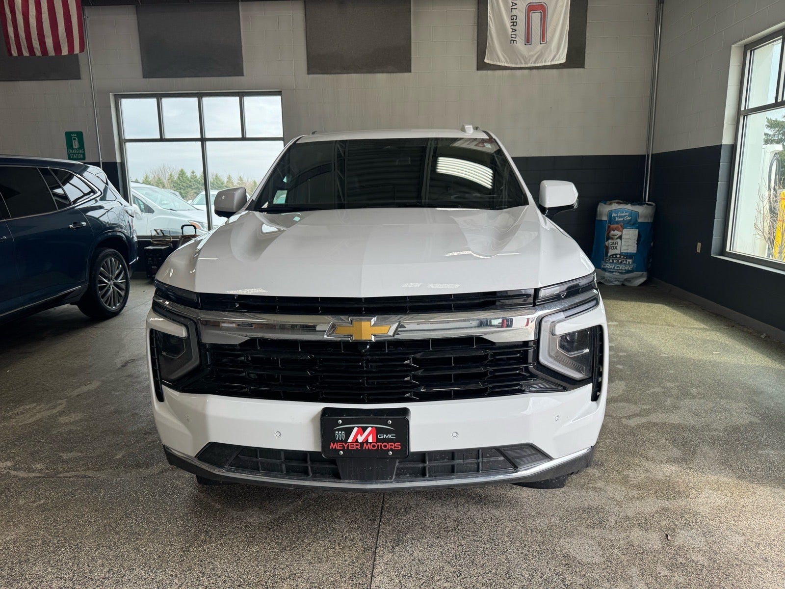 2025 Chevrolet Suburban LS