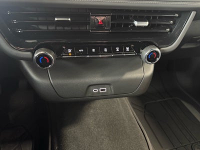 2025 Chevrolet Suburban LS