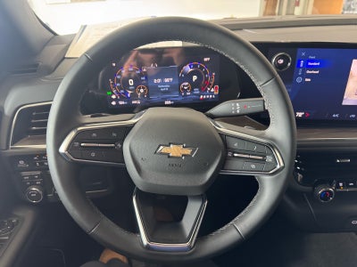 2025 Chevrolet Suburban LS