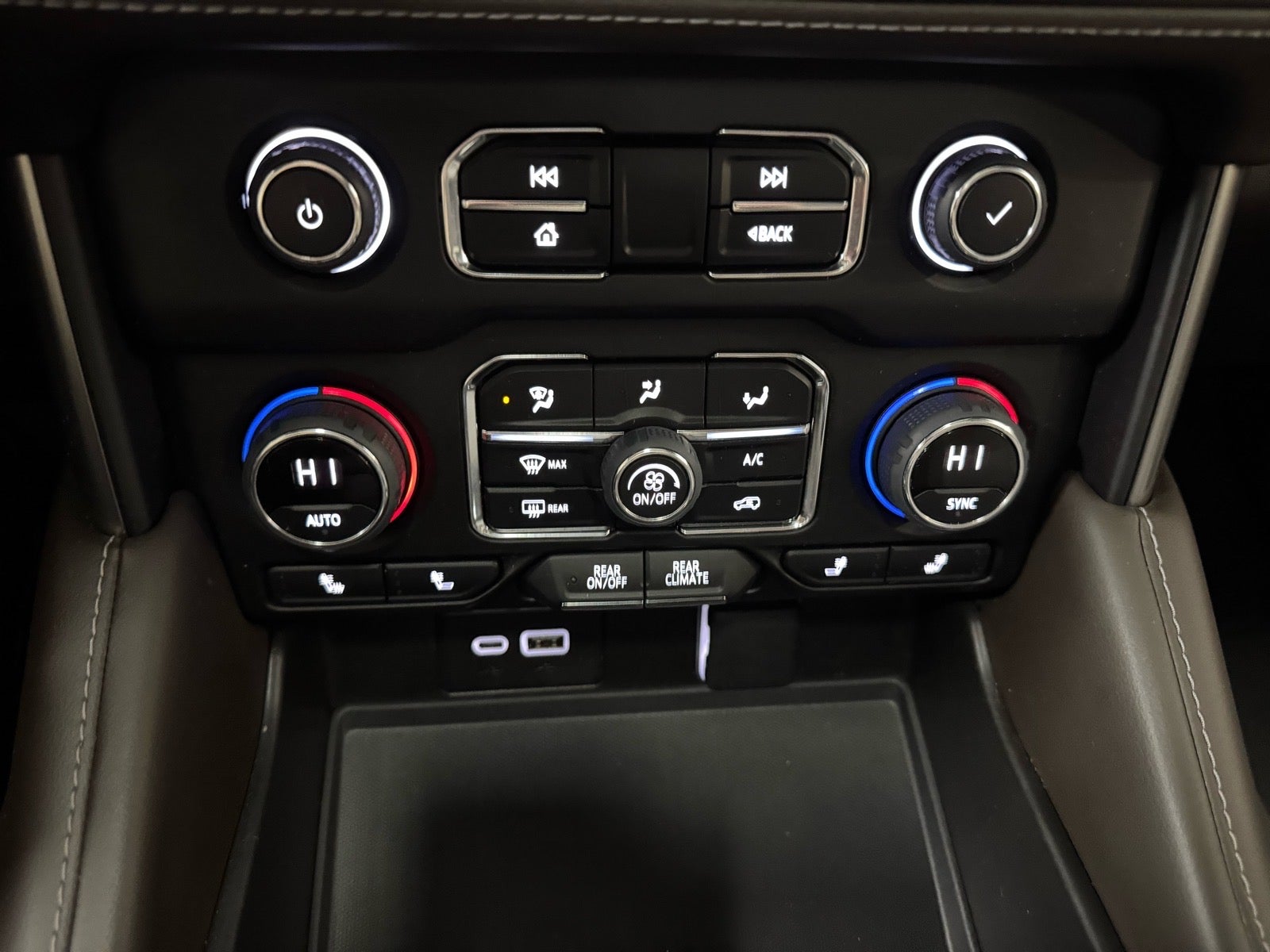 2023 Chevrolet Suburban Z71