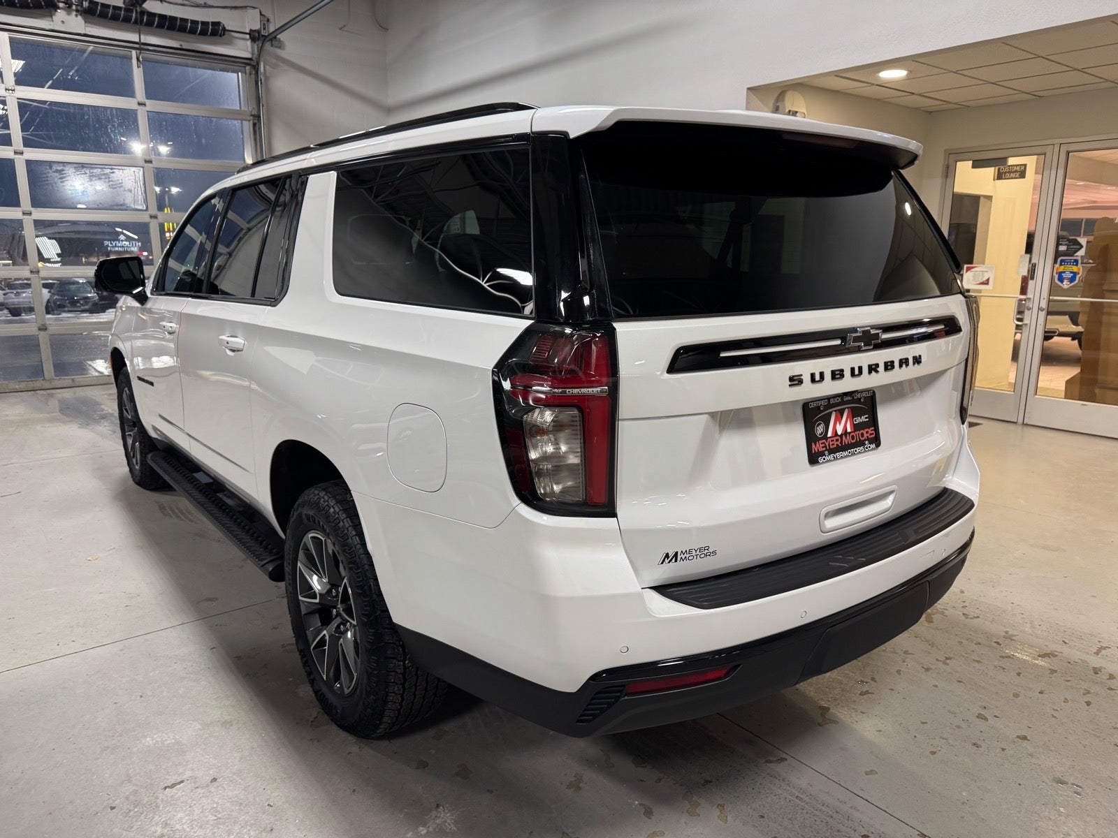 2023 Chevrolet Suburban Z71