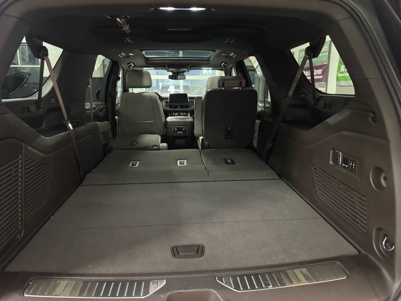 2023 Chevrolet Suburban Z71