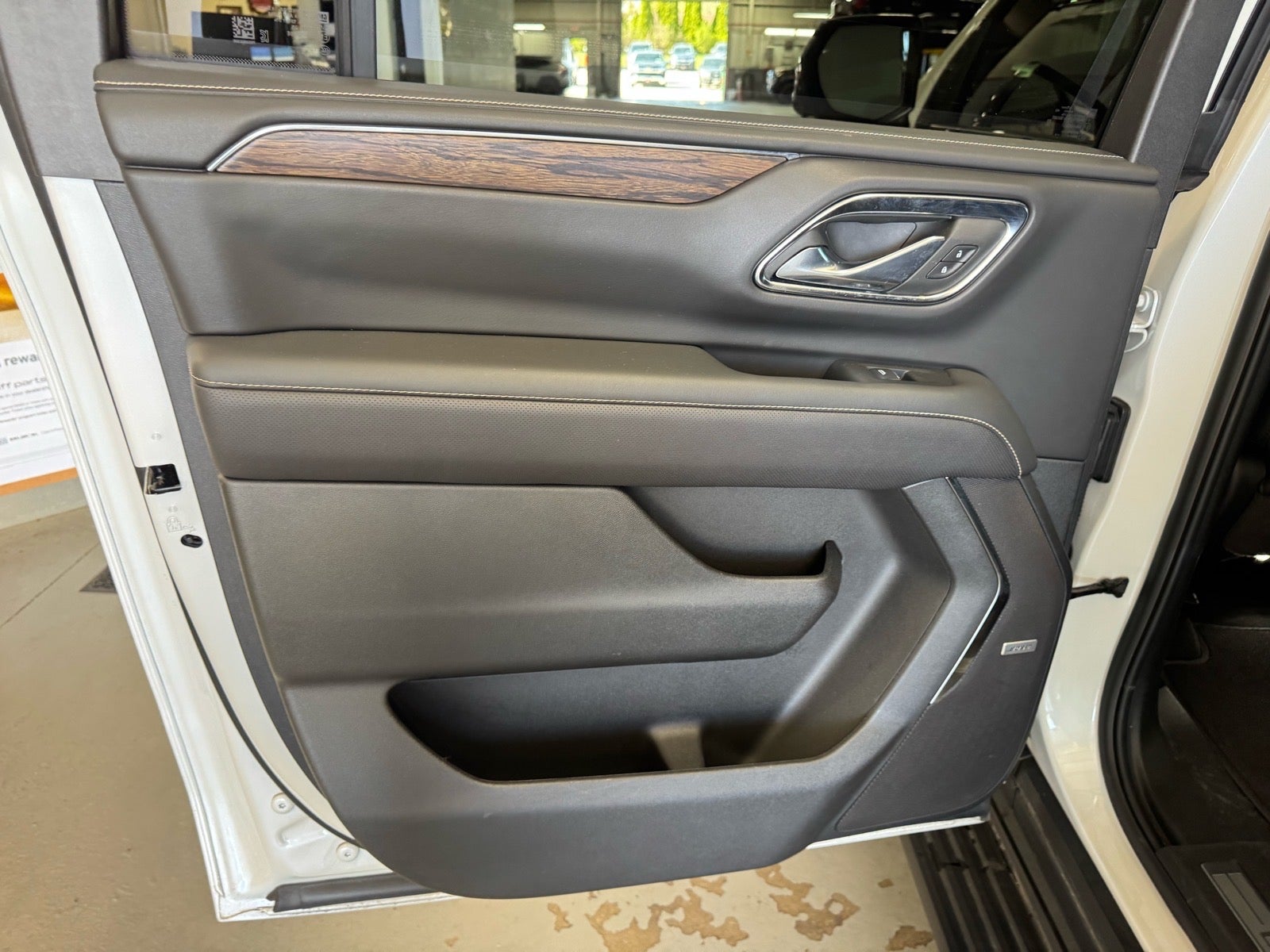 2024 Chevrolet Suburban Premier