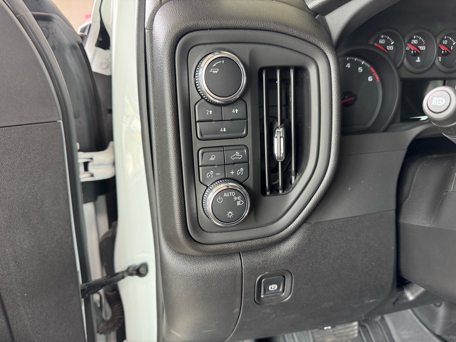 2025 GMC Sierra 2500 HD Pro