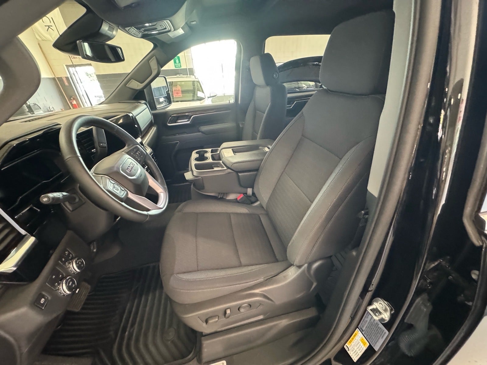 2025 GMC Sierra 2500 HD SLE