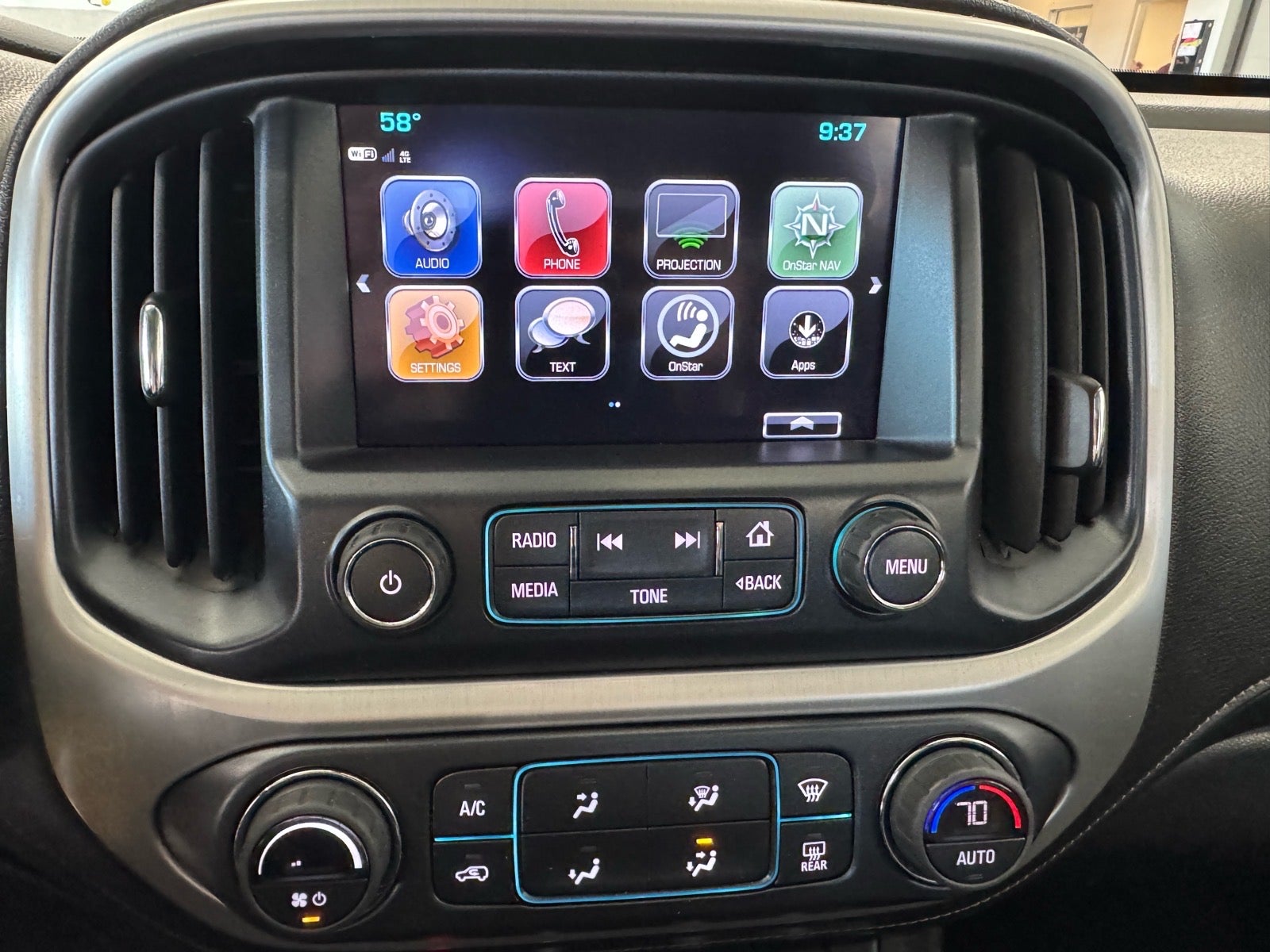 2017 GMC Canyon 4WD SLT