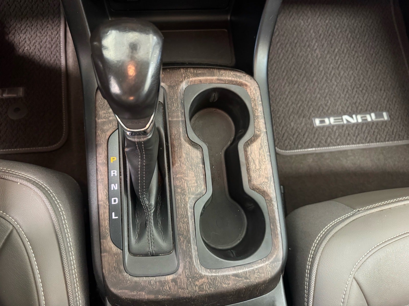 2022 GMC Canyon Denali