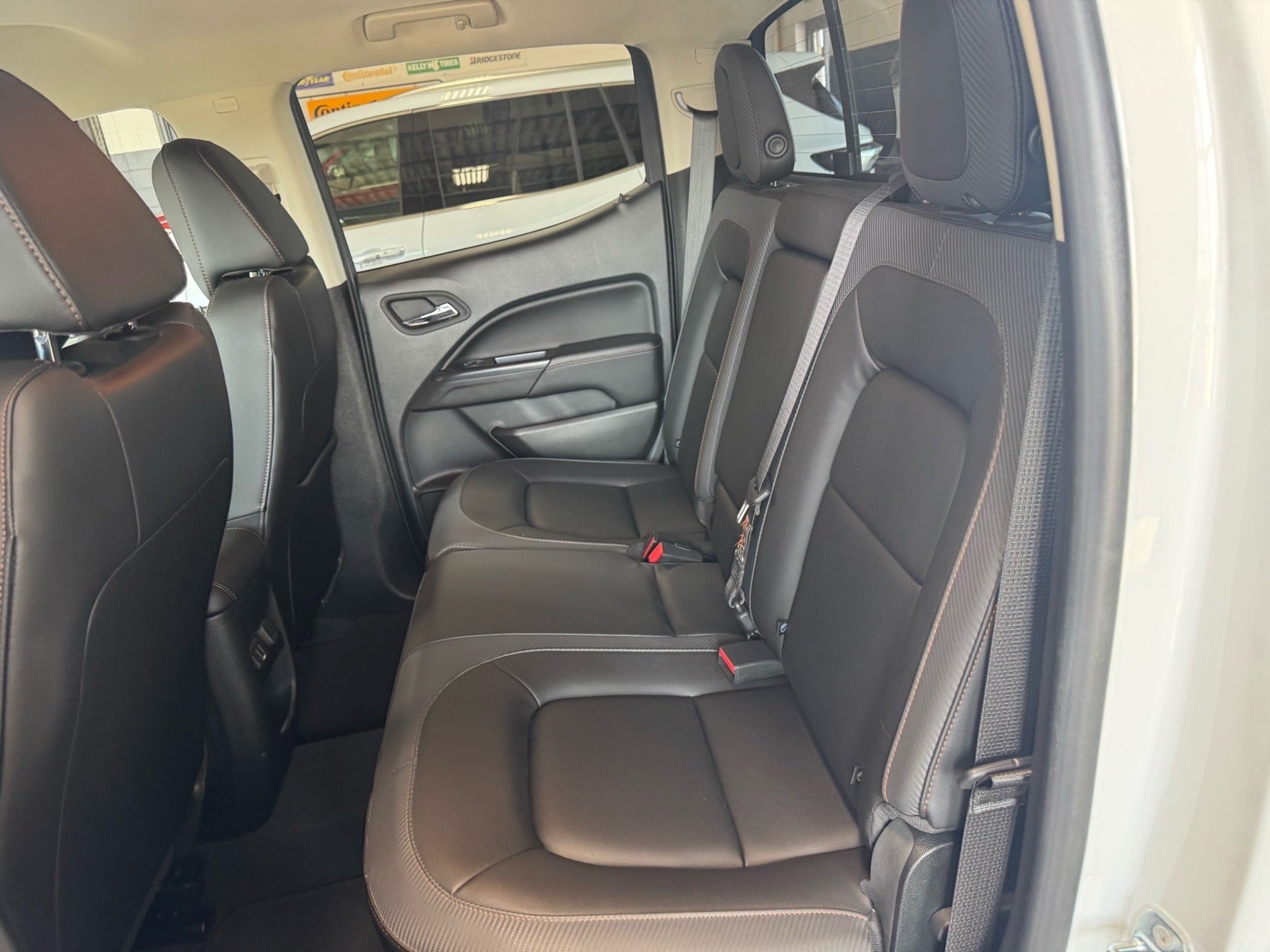 2022 GMC Canyon AT4 - Leather