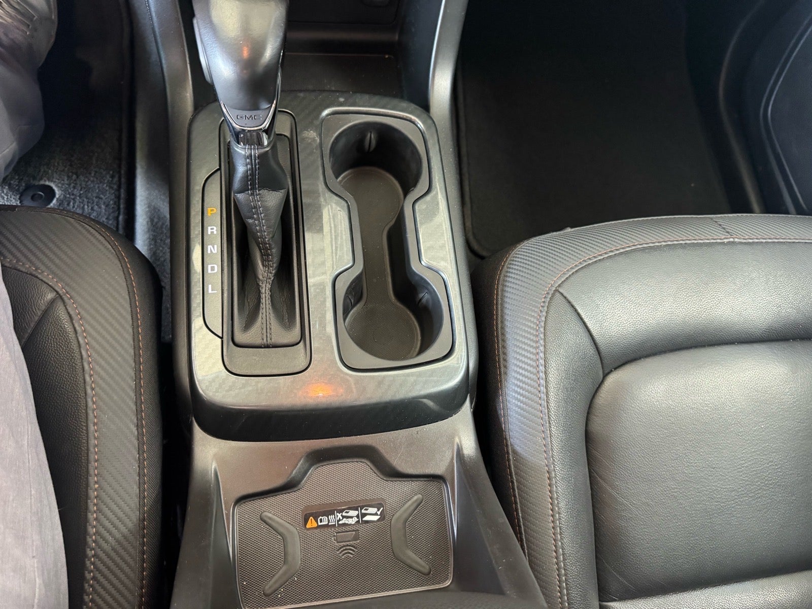 2022 GMC Canyon AT4 - Leather