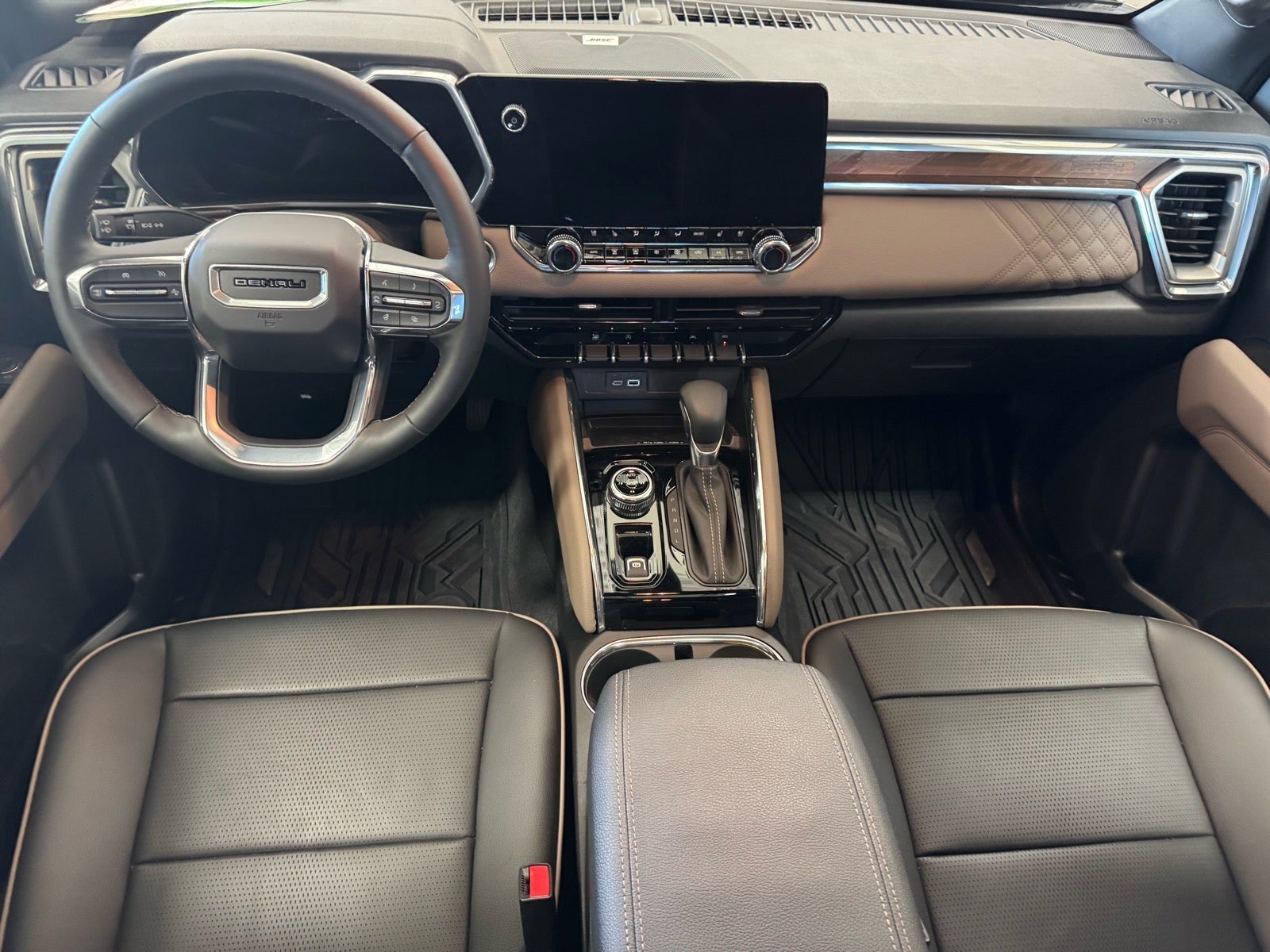 2025 GMC Canyon Denali
