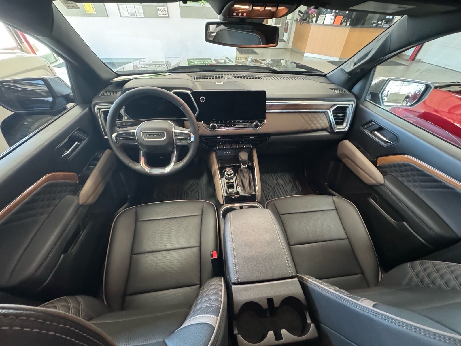 2025 GMC Canyon Denali